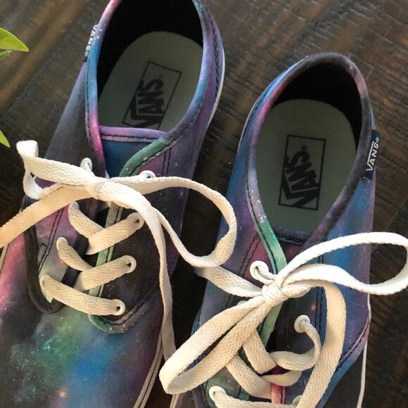 Vans Galaxy Pattern Shoes Missy Size 4 - Picture 6 of 8